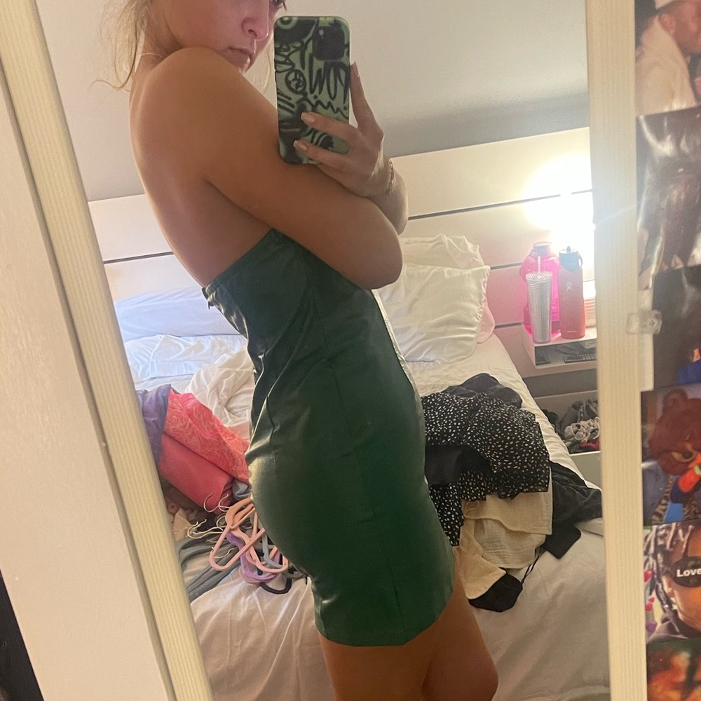 Princess Polly Strapless Green Dress - Picture 2 of 2